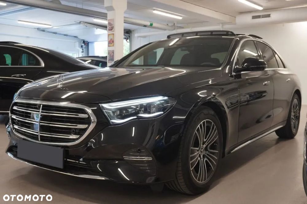 Mercedes-Benz Klasa E 220 d 4Matic 9G-TRONIC - 2