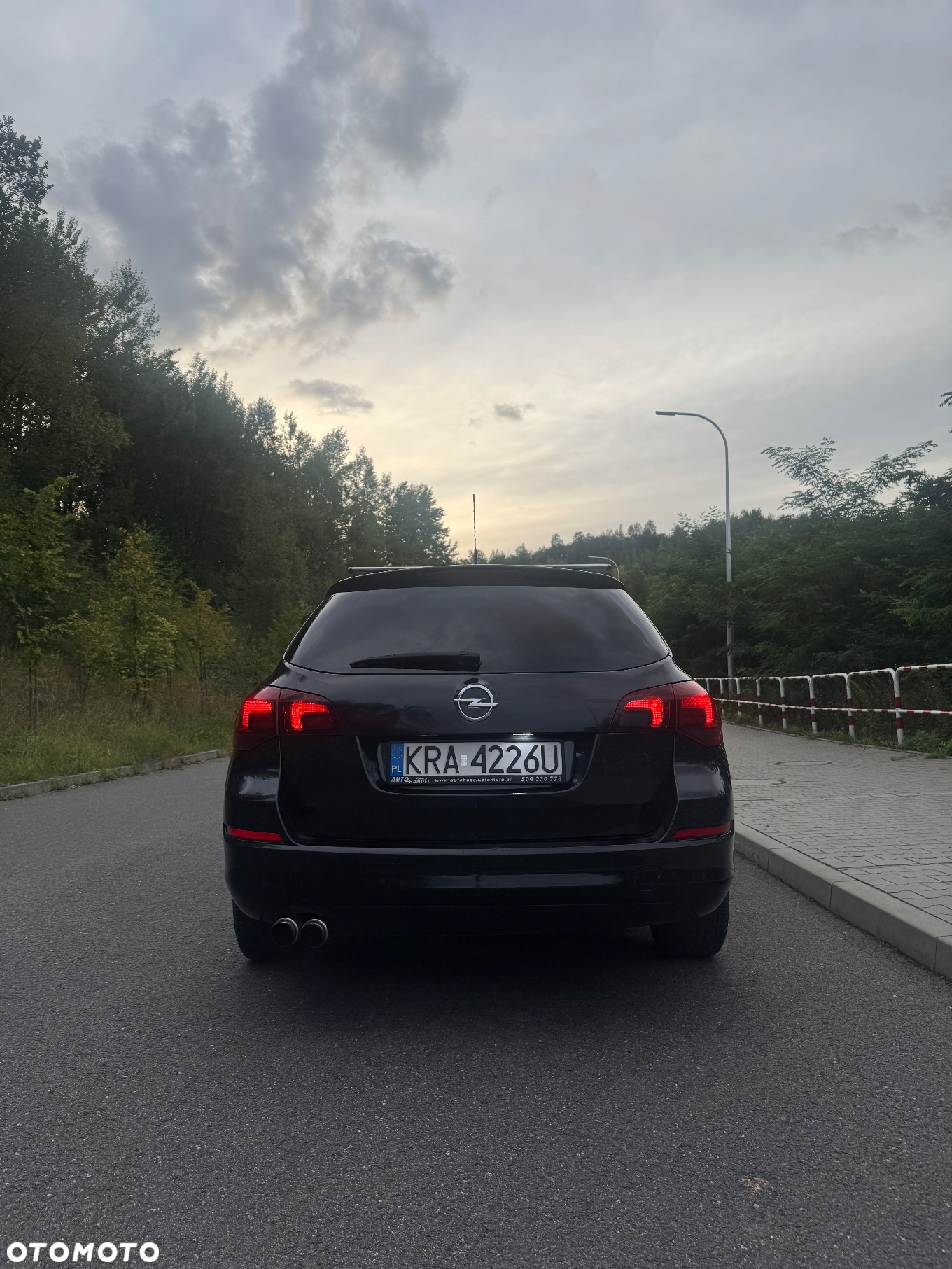 Opel Astra IV 1.4 T Cosmo S&S - 9