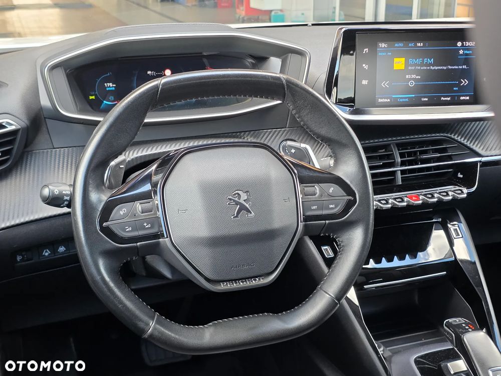 Peugeot 2008 1.5 BlueHDi Allure S&S EAT8 - 23