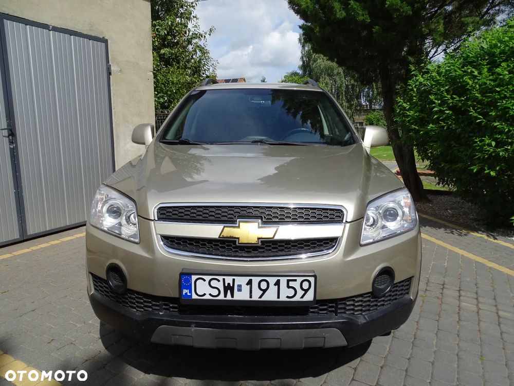 Chevrolet Captiva 2.4 LS - 2