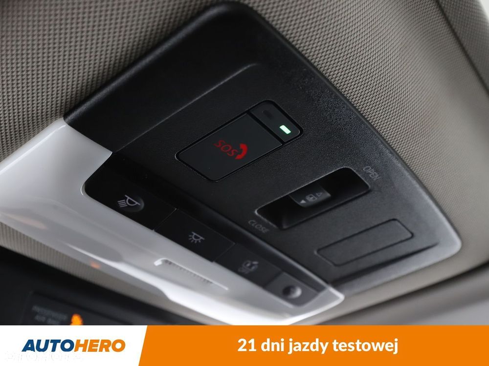 Nissan Qashqai 1.3 DIG-T MHEV Tekna - 32