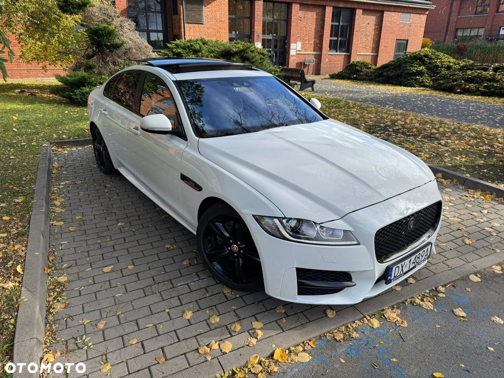 Jaguar XF - 5