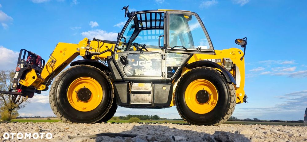 JCB 535-95 AGRI-super - 19