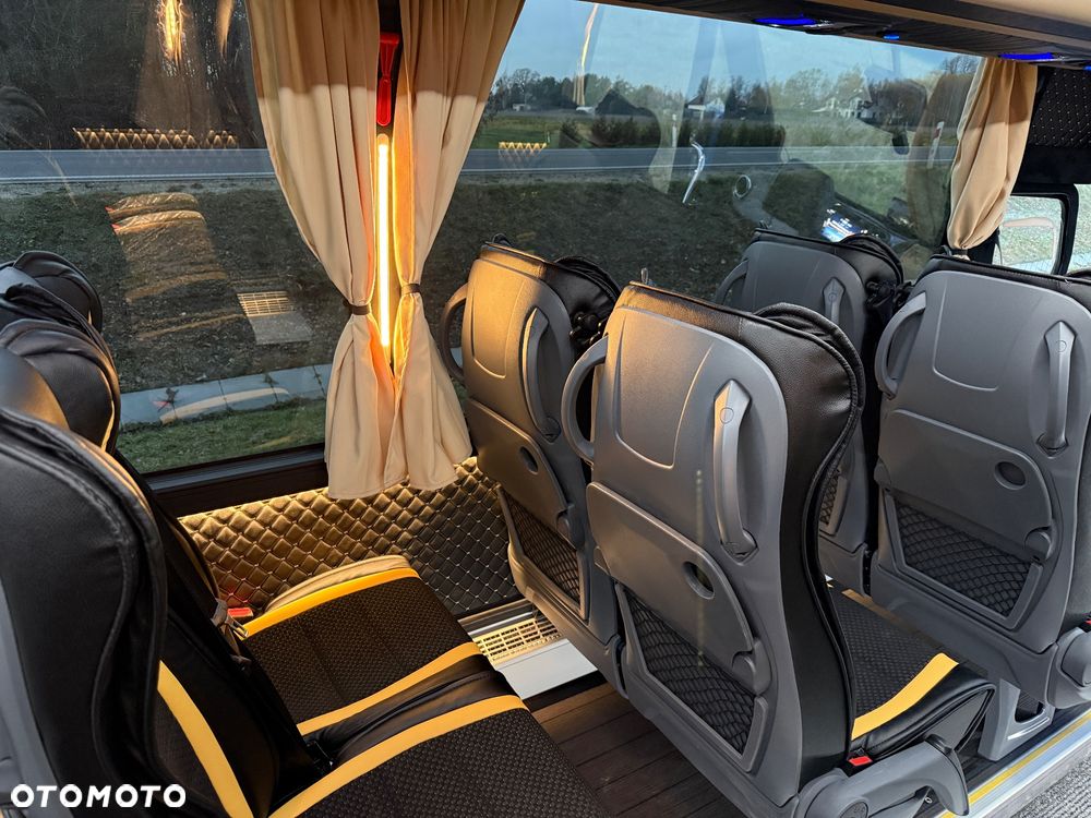 Mercedes-Benz Sprinter 519 - 29