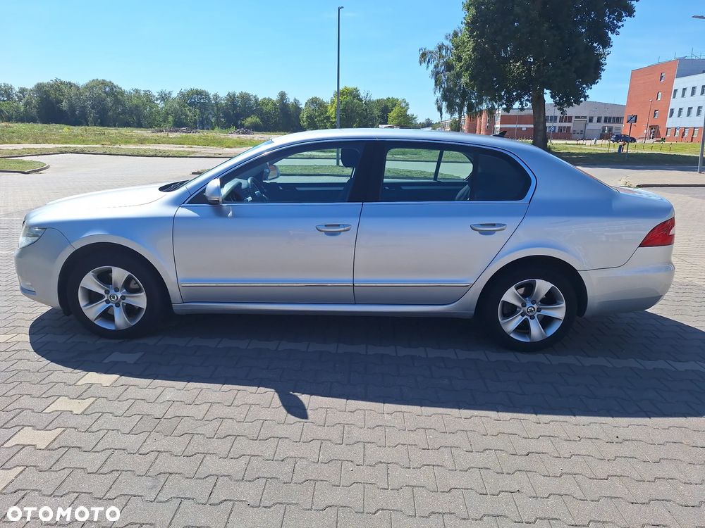 Skoda Superb 2.0 TDI Ambition - 1