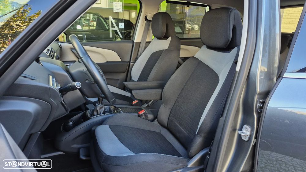 Citroën C4 Picasso 1.6 e-HDi Exclusive - 17