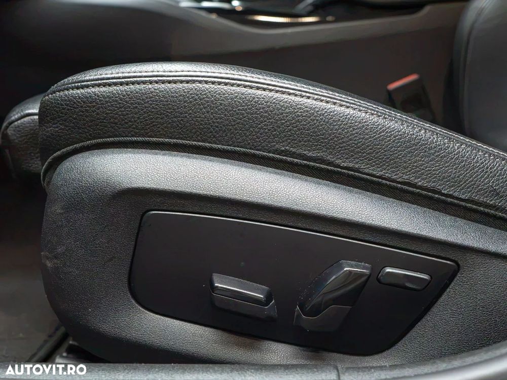 BMW Seria 5 530d xDrive AT - 18