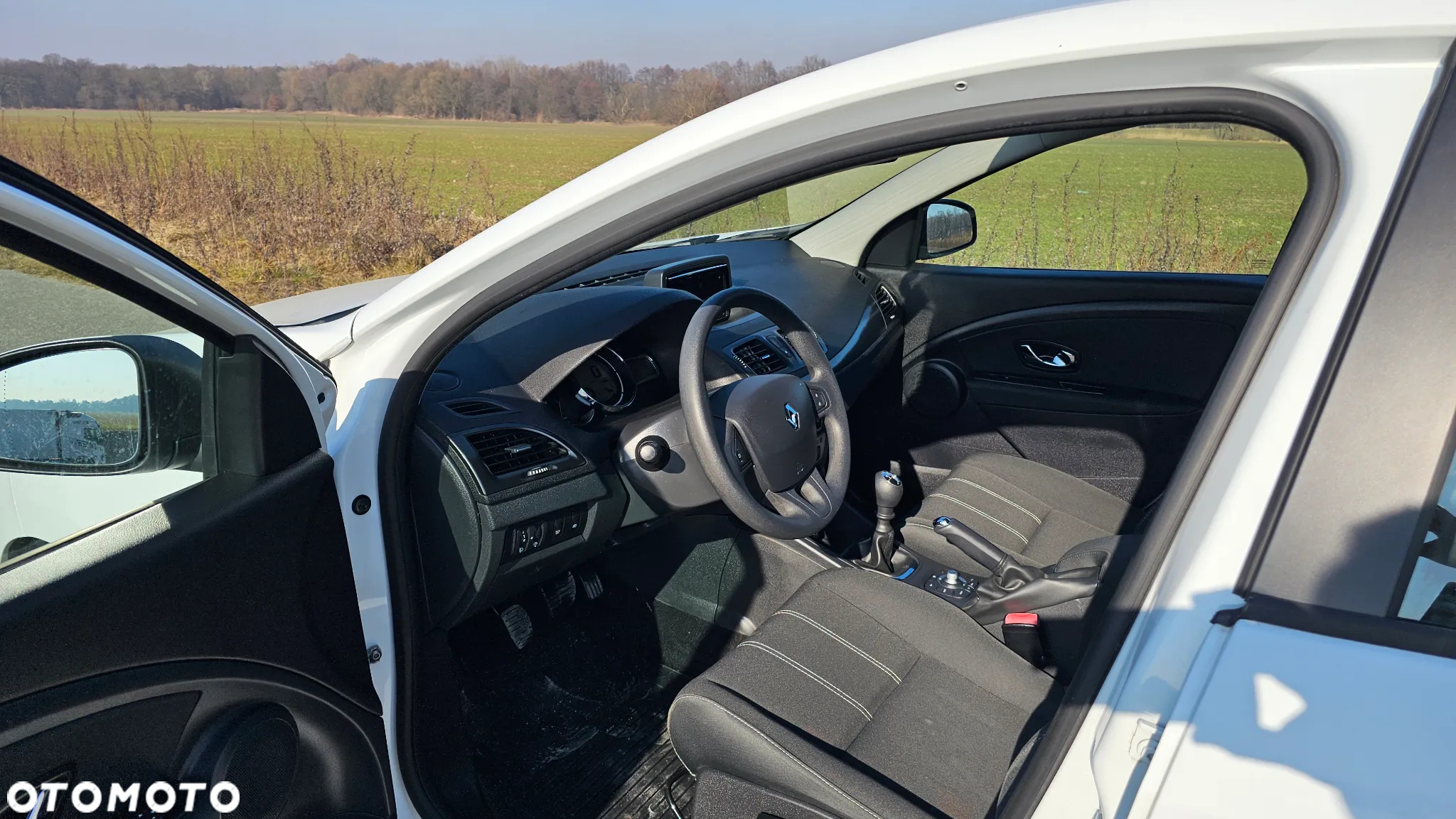Renault Megane Grandtour ENERGY TCe 115 Start & Stop Authentique - 9