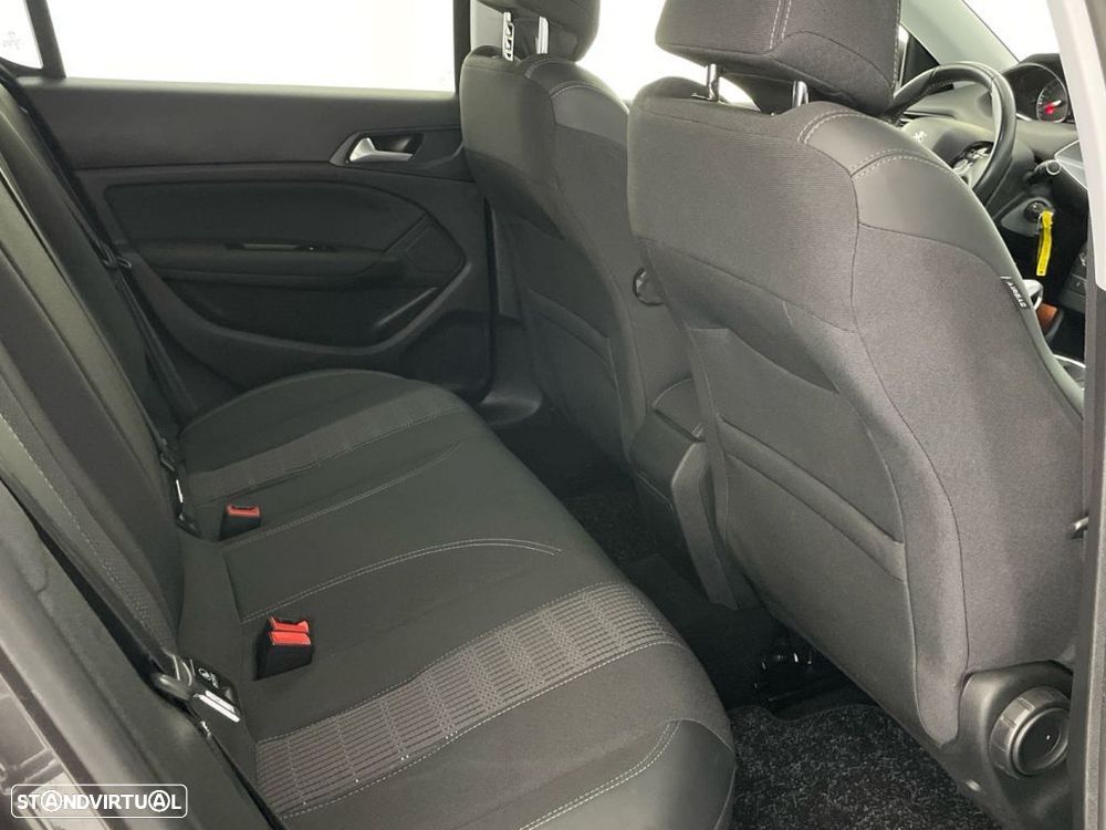 Peugeot 308 1.5 BlueHDi Allure - 23