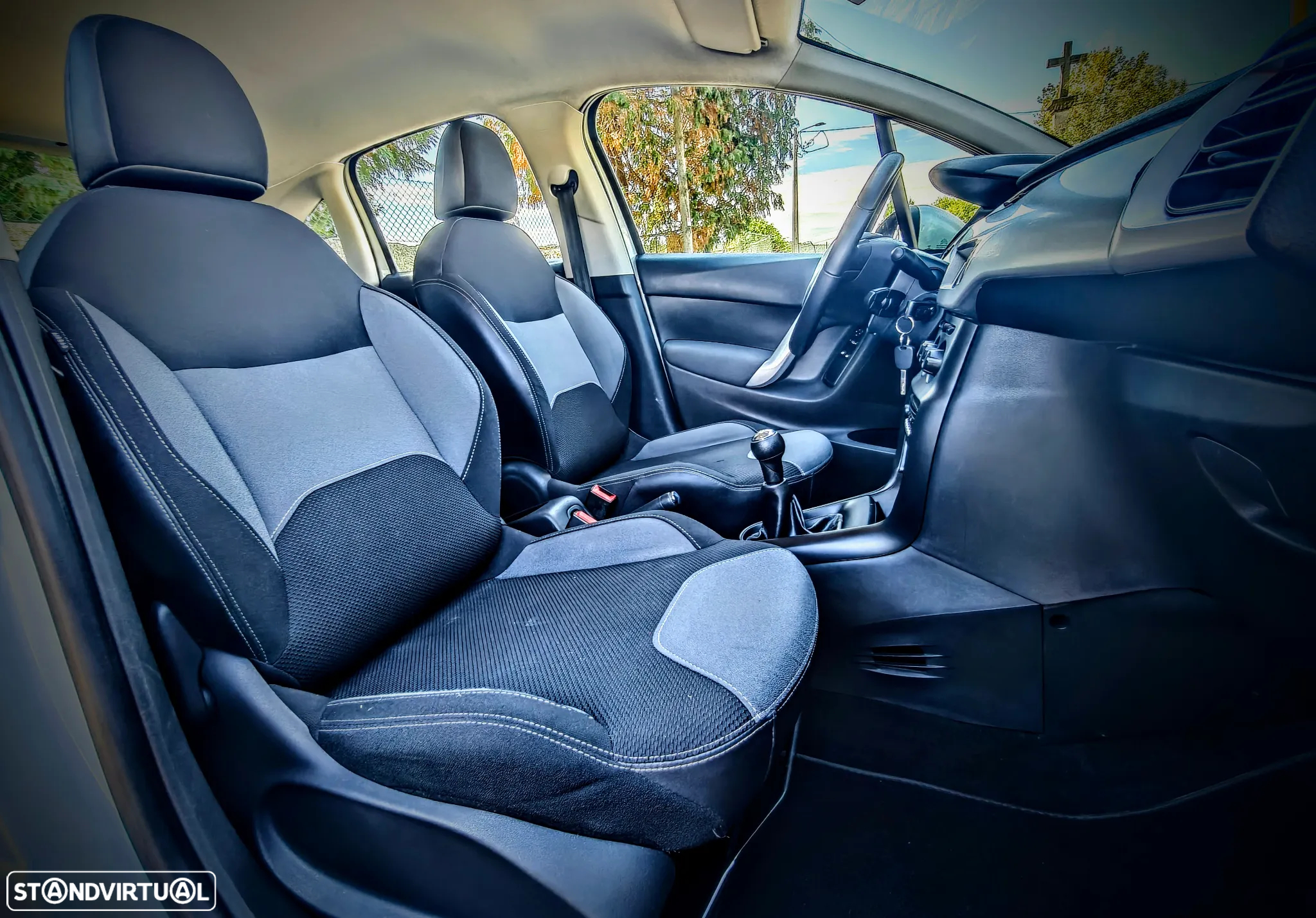 Citroën C3 1.2 PureTech Shine - 7