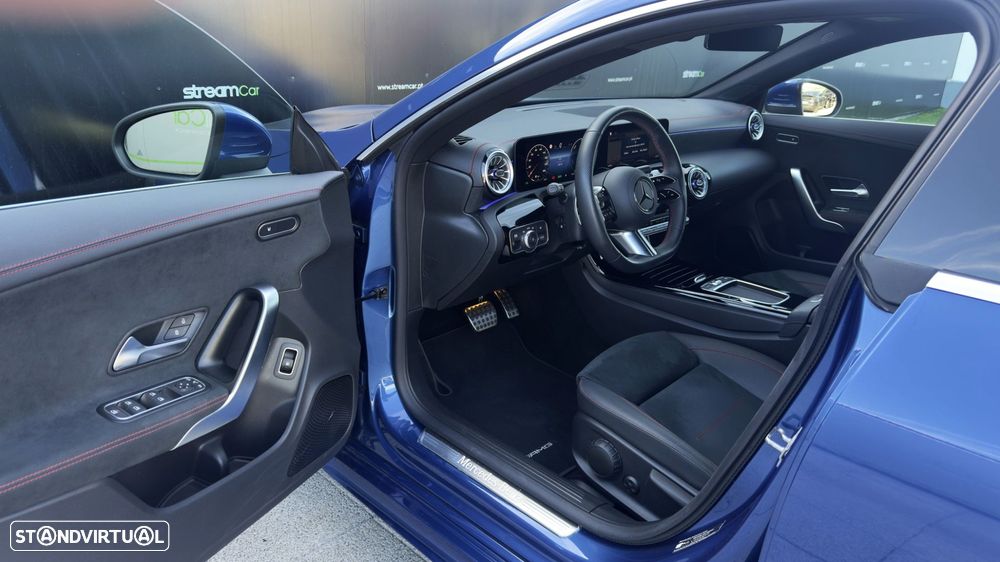 Mercedes-Benz CLA 250 e Shooting Brake AMG Line - 9