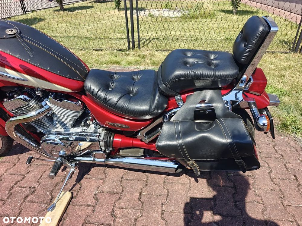 Suzuki Intruder - 26