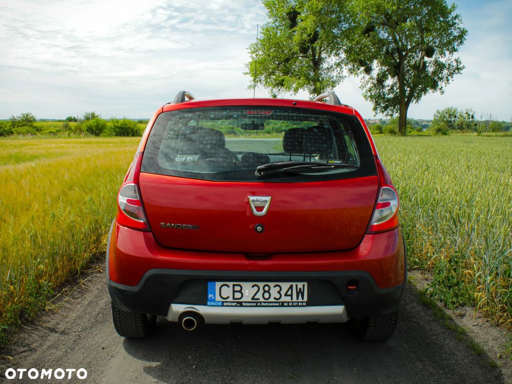 Dacia Sandero Stepway2 1.6 - 6
