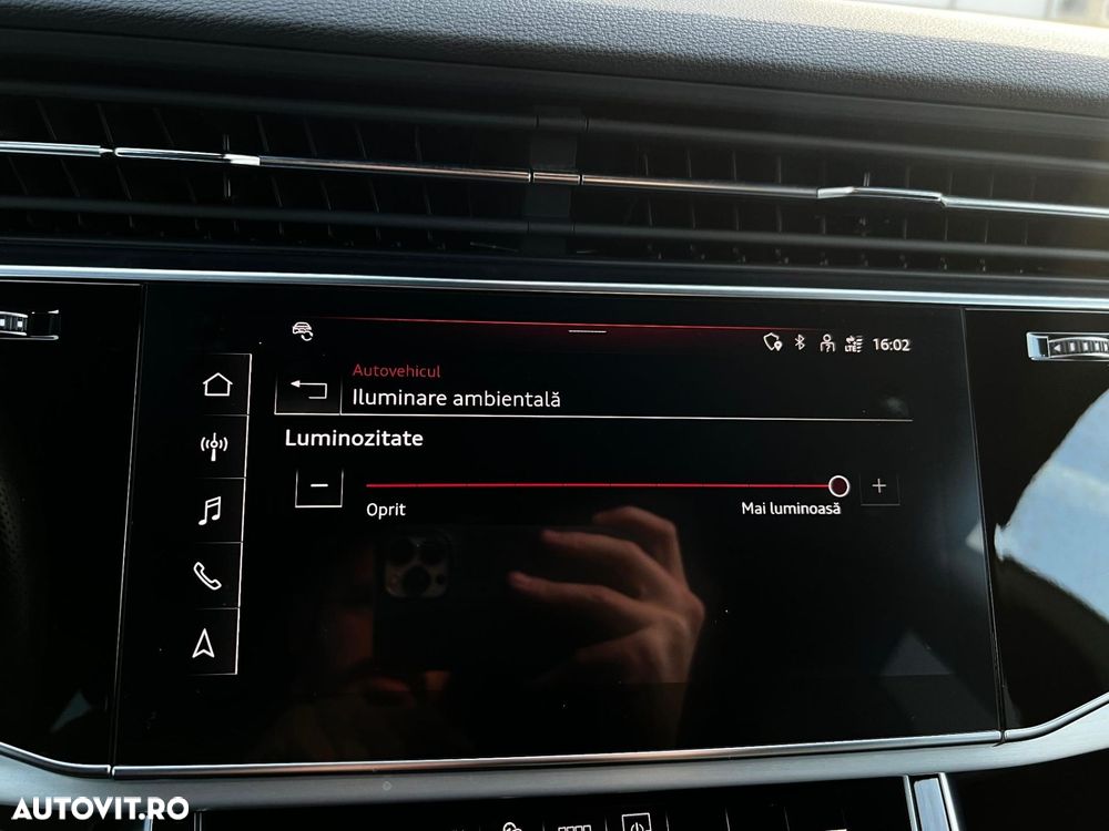 Audi Q8 55 TFSIe quattro tiptronic - 25