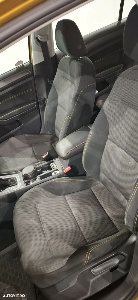 Volkswagen Golf 1.6 TDI DSG Comfortline - 21