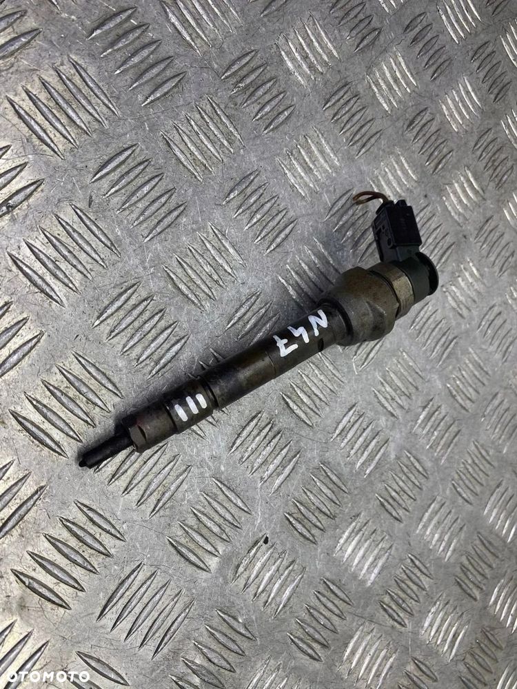 WTRYSKIWACZ BMW 1 E87 3 E90 E91 X1 E84 2.0 D N47 7798446 0445110601 - 2
