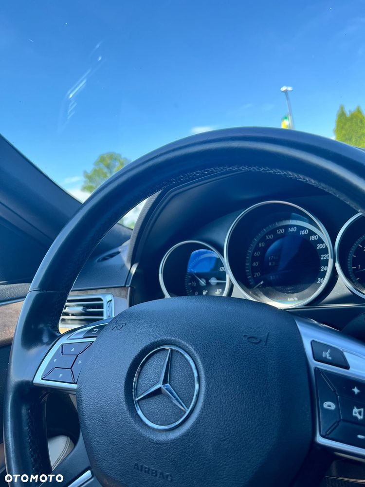 Mercedes-Benz Klasa E 200 BlueTEC 7G-TRONIC - 14