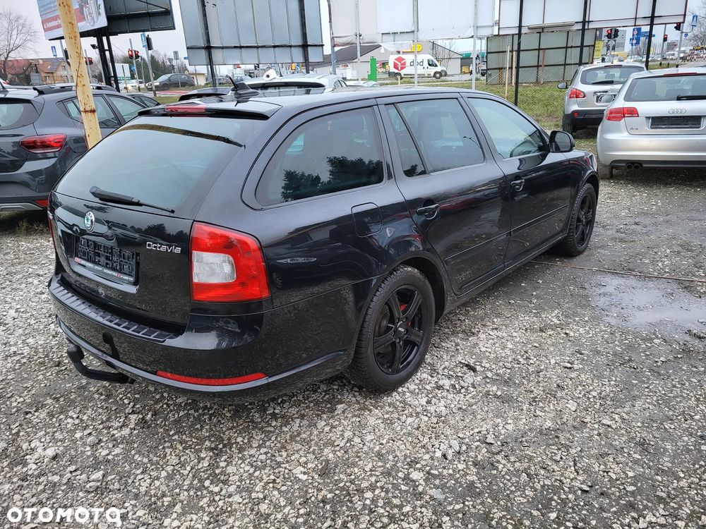 Skoda Octavia 2.0 TDI DPF RS DSG - 7