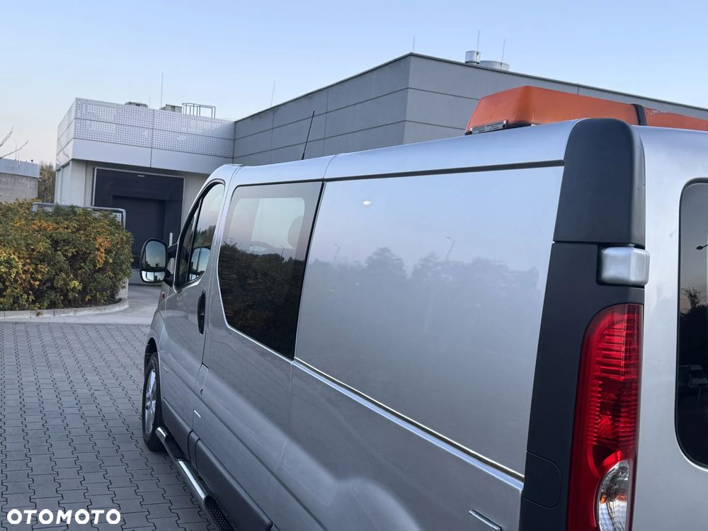 Opel Vivaro - 16