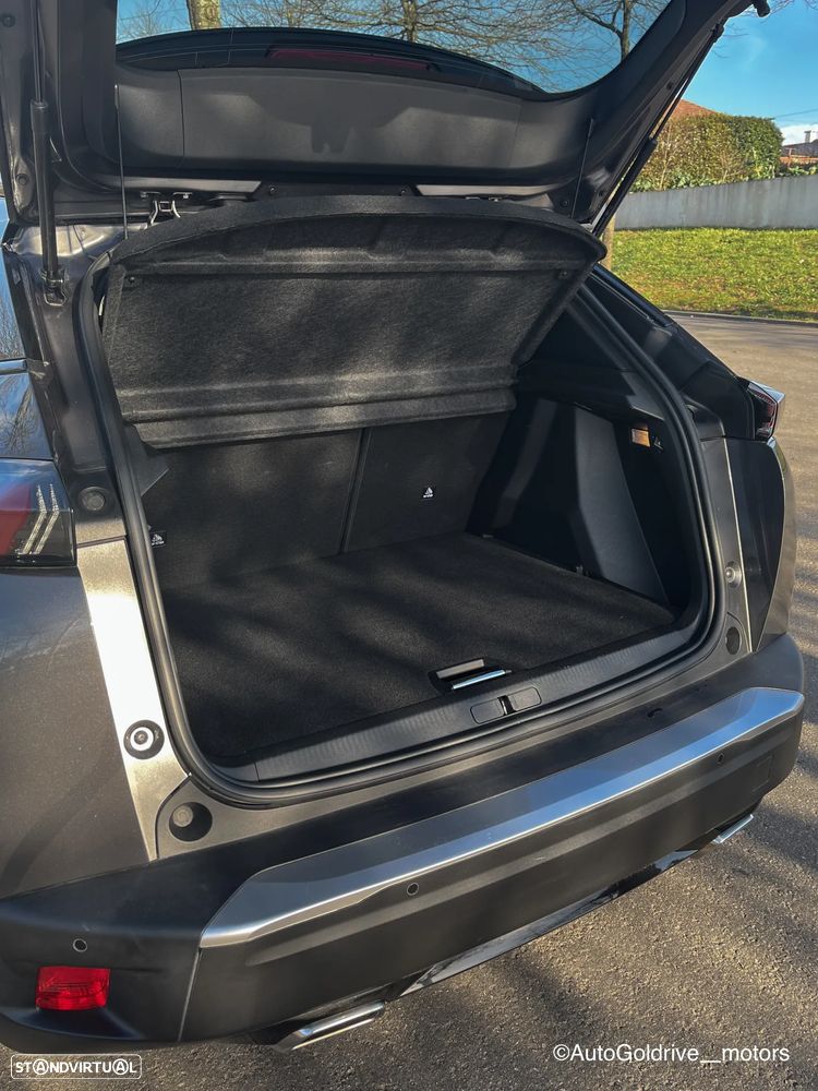 Peugeot 2008 1.2 PureTech GT EAT8 - 14