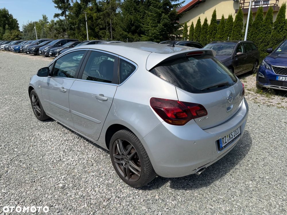Opel Astra 1.4 Turbo Innovation - 15