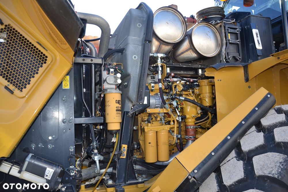 Caterpillar CAT 966 M - 23