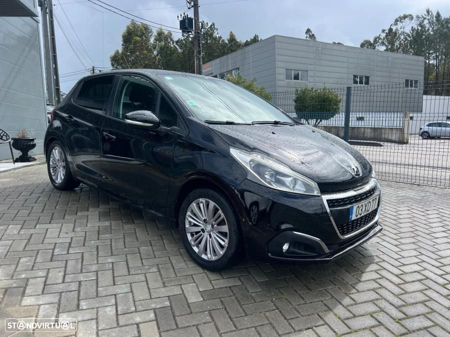 Peugeot 208 1.2 PureTech Style - 4