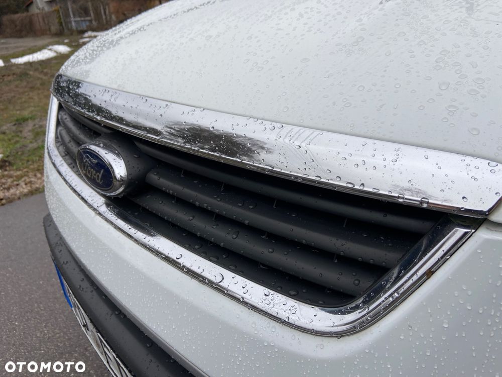 Ford Kuga 2.0 TDCi Titanium - 9