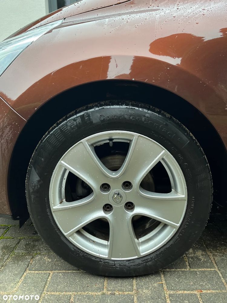 Renault Clio 0.9 TCe Limited - 9