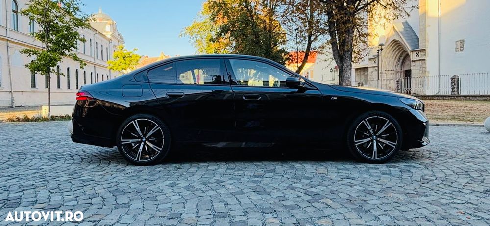 BMW Seria 5 520d AT MHEV - 6