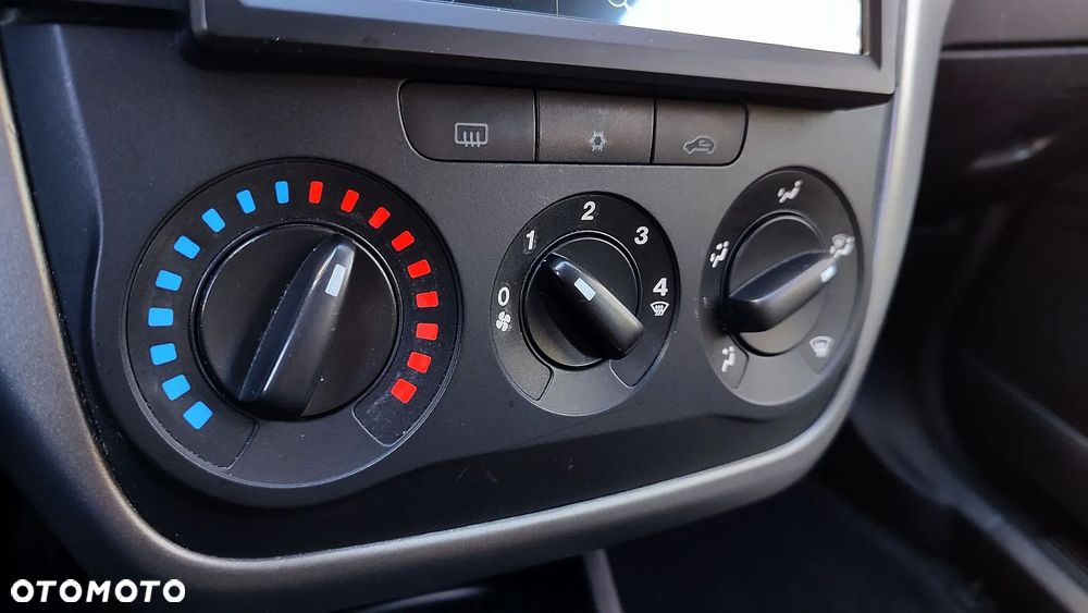 Fiat Grande Punto Actual 1.2 8V Estiva - 35