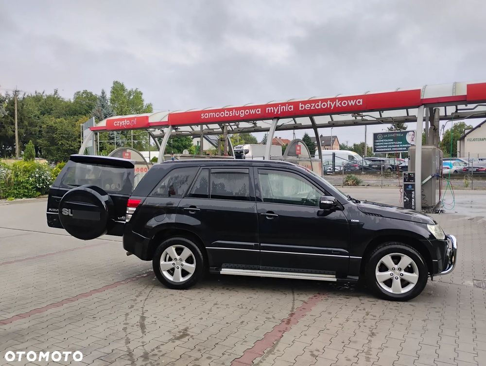 Suzuki Grand Vitara 1.9 DDiS Comfort + DPF Family - 25