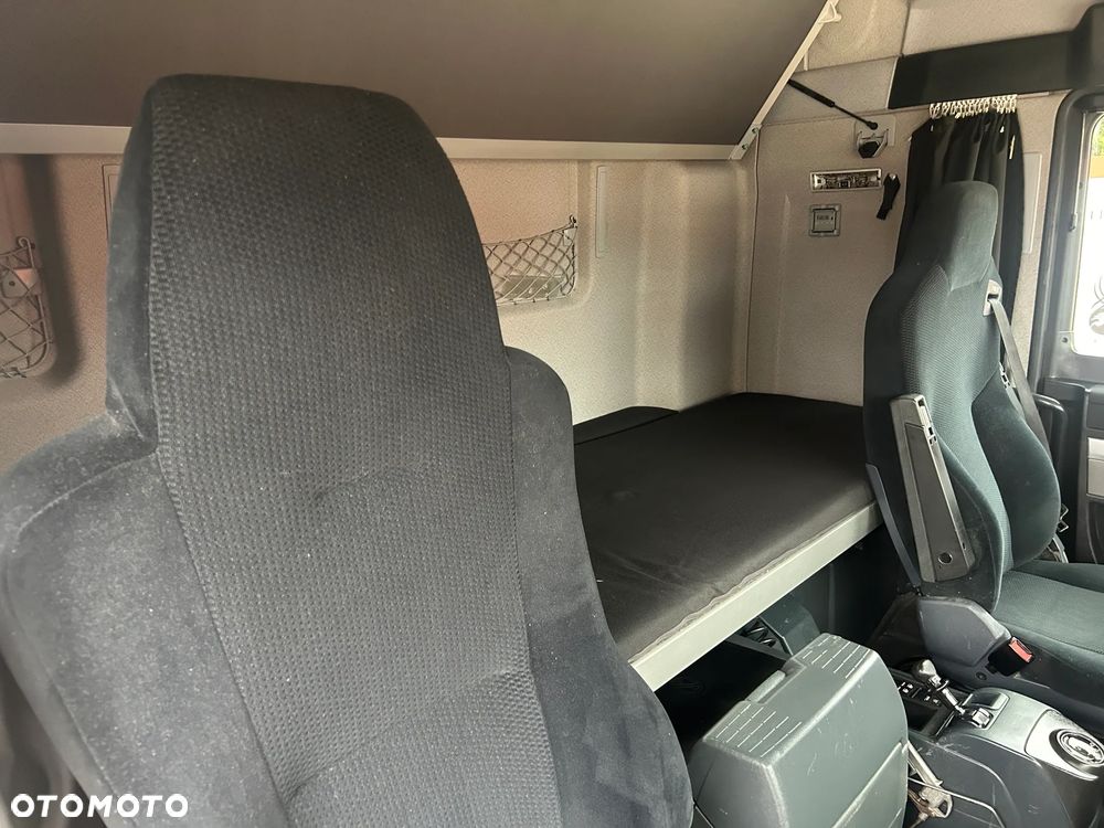 MAN TGX 18.480 RETARDER / AUTOMAT / BARDZO DOBRY STAN / ŚREDNIE SPALANIE OD NOWOŚCI TO 27.5 L / PRZEBIEG AUTOSTRADOWY 18 331 MOTOGODZIN PRACY SILNIKA / - 40