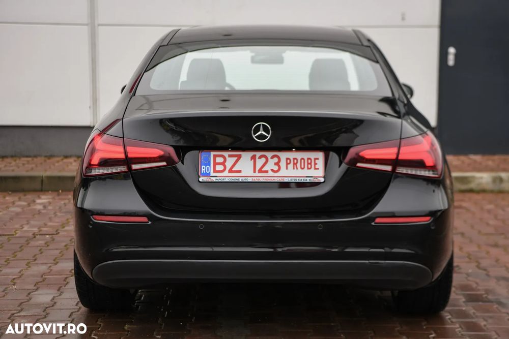 Mercedes-Benz A 180 d Sedan 7G-DCT - 5