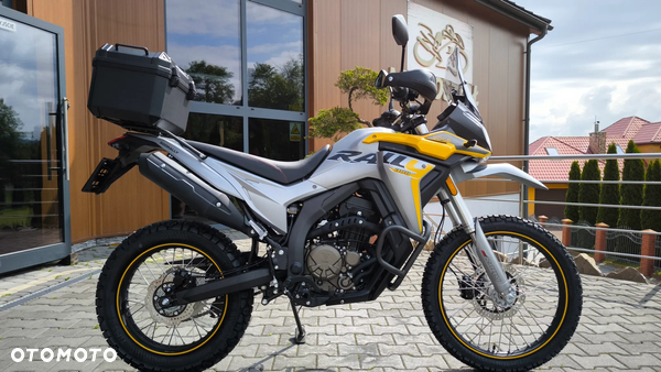 VOGE 300GY RALLY