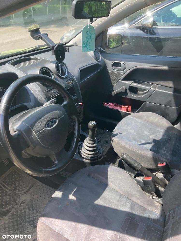 Ford Fiesta 1.25 - 13