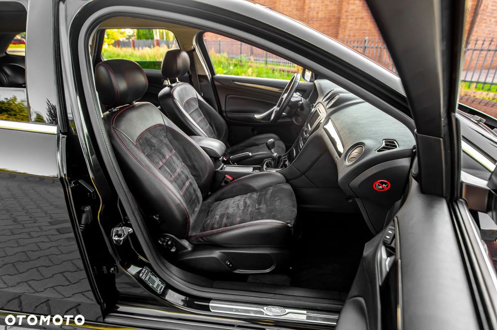 Ford Mondeo 2.0 TDCi Titanium S - 23