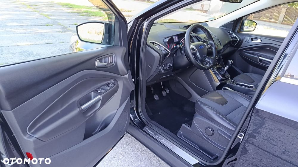 Ford Kuga - 3