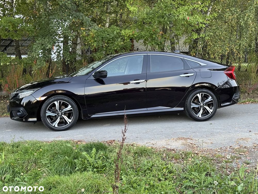 Honda Civic 1.5 T Executive - 9
