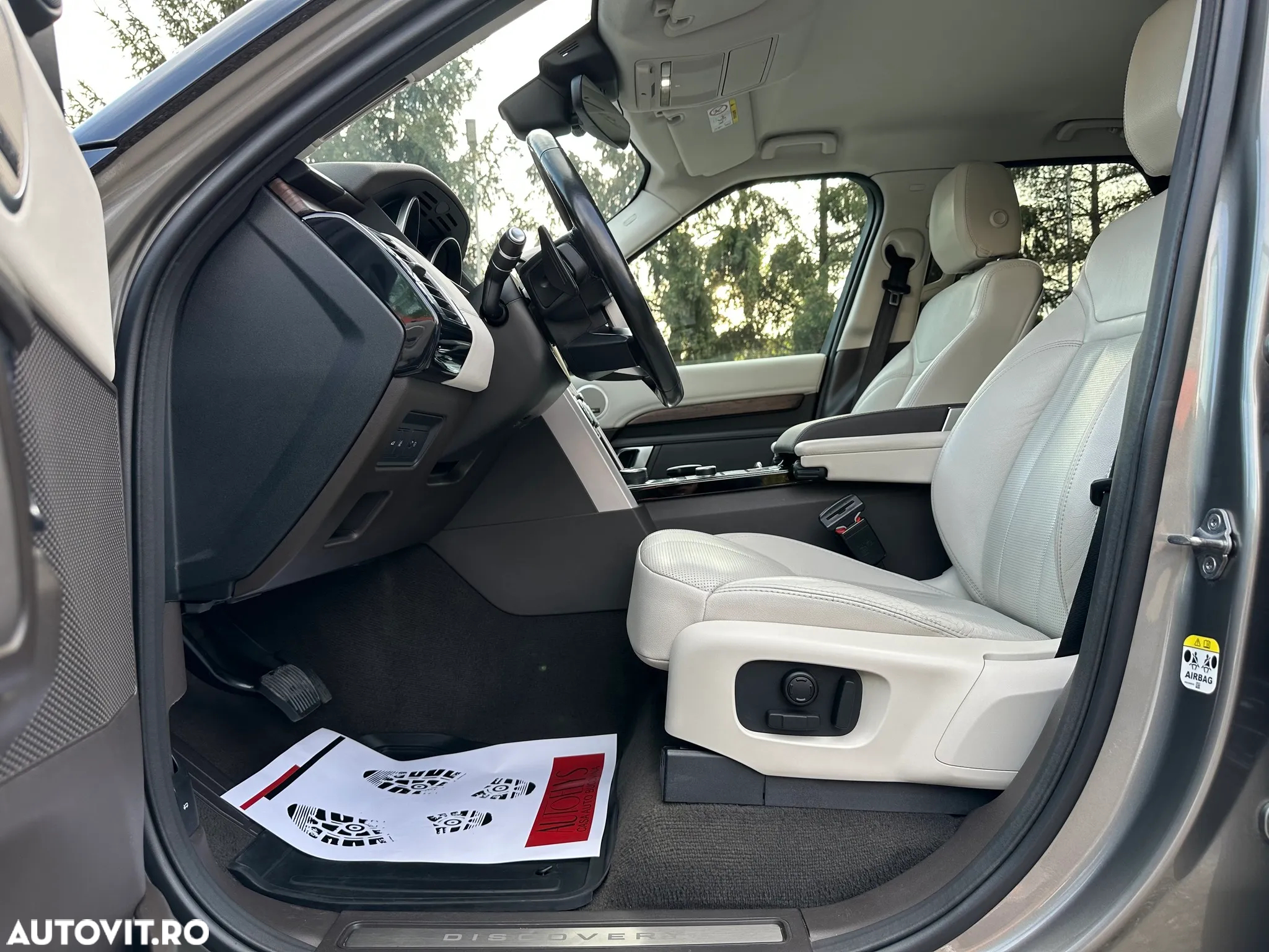 Land Rover Discovery 3.0 L TD6 HSE Luxury - 20