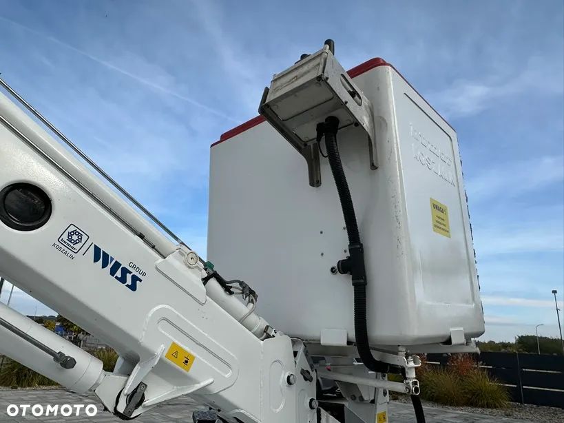 Land Rover Defender - 34