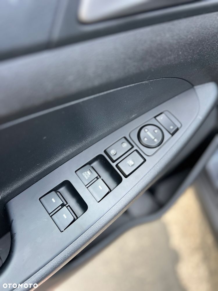 Hyundai Tucson 1.6 GDi 2WD Select - 29