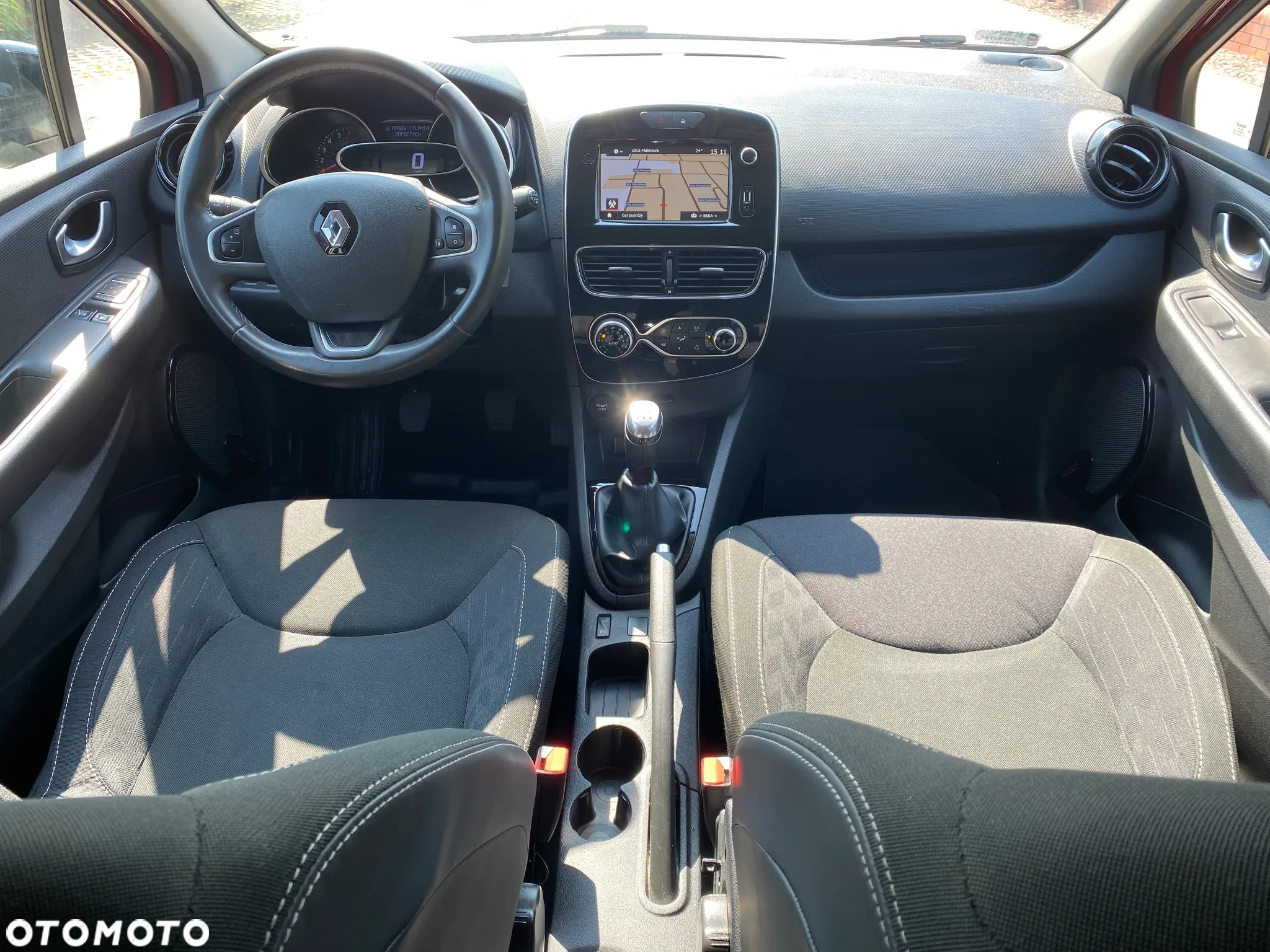 Renault Clio 0.9 TCe Limited - 9
