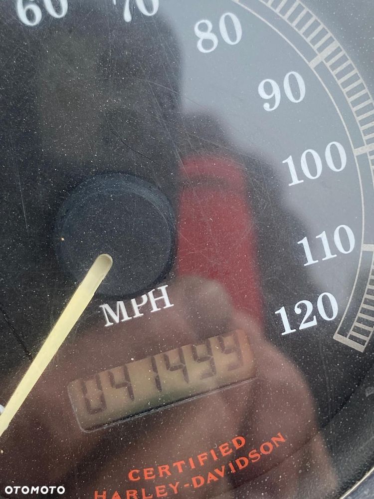 Harley-Davidson Dyna - 6