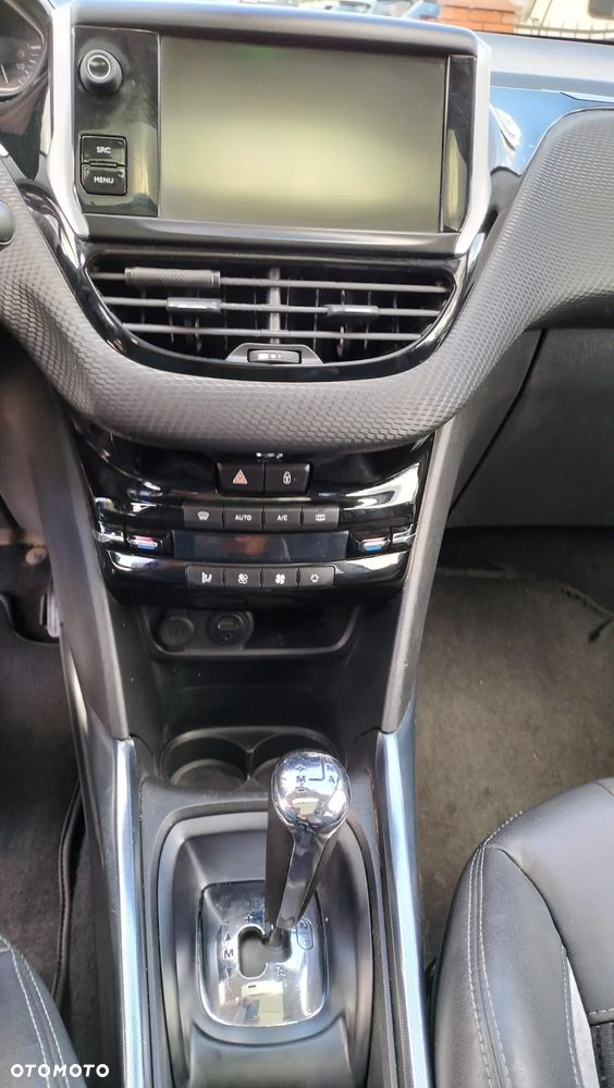 Peugeot 2008 - 17