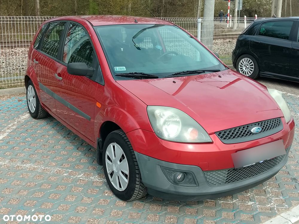 Ford Fiesta - 2
