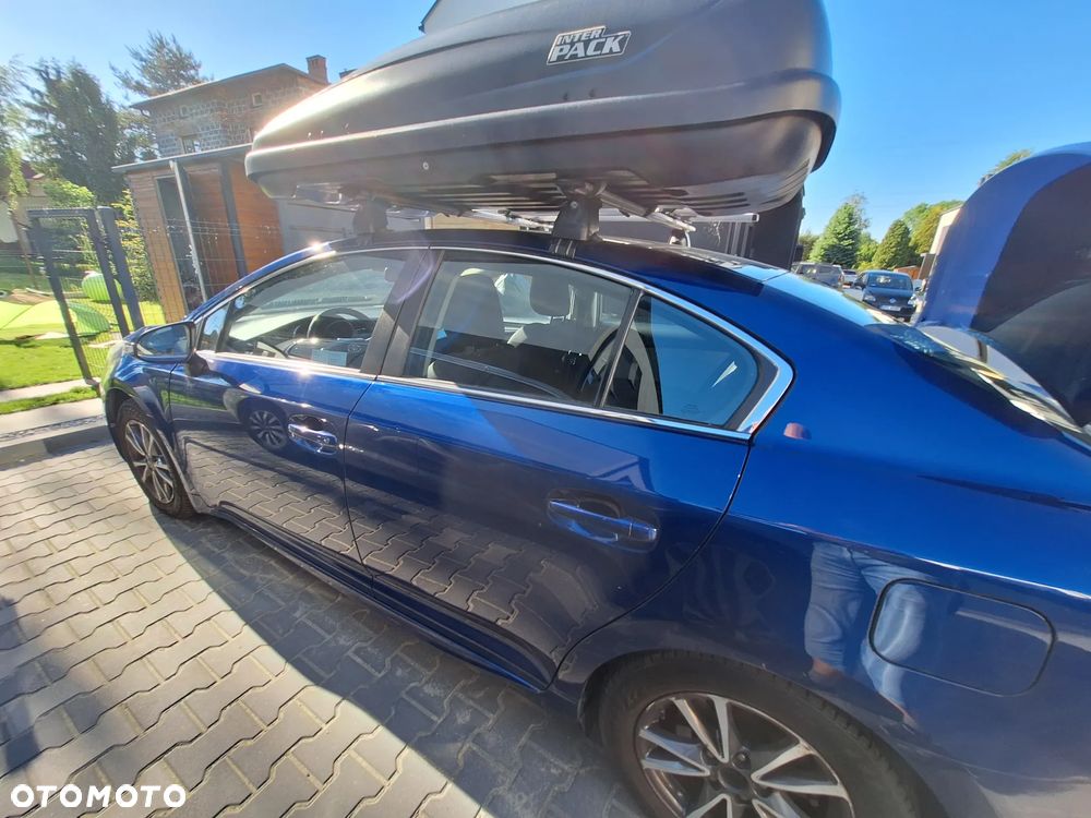 Toyota Avensis 1.8 Premium - 4