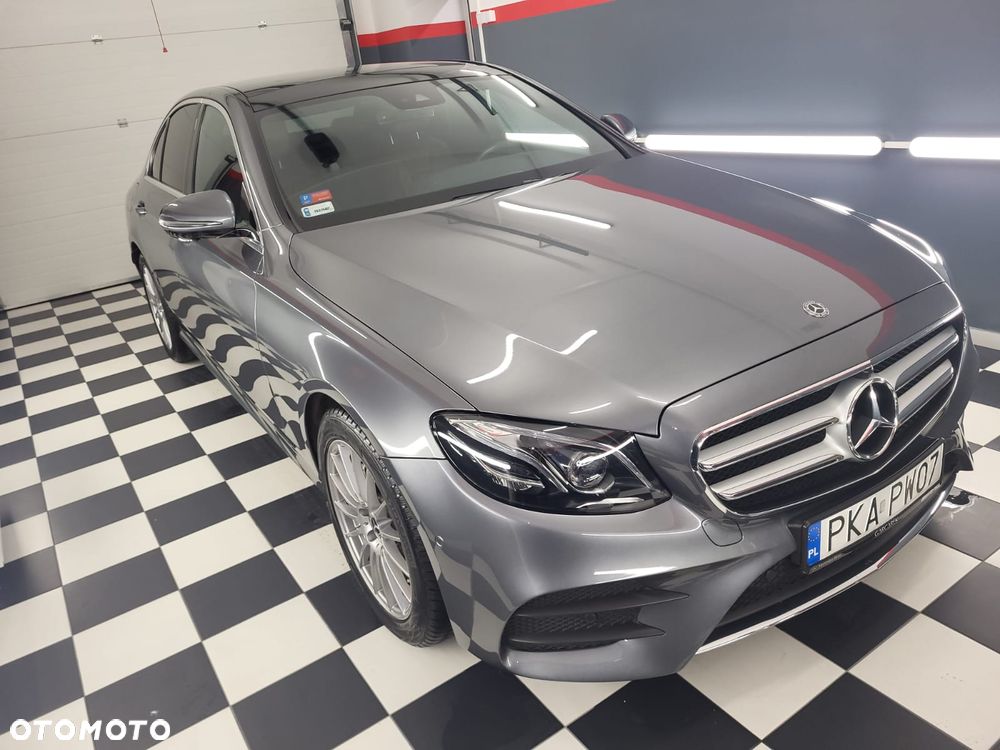 Mercedes-Benz Klasa E 220 d 9G-TRONIC - 23