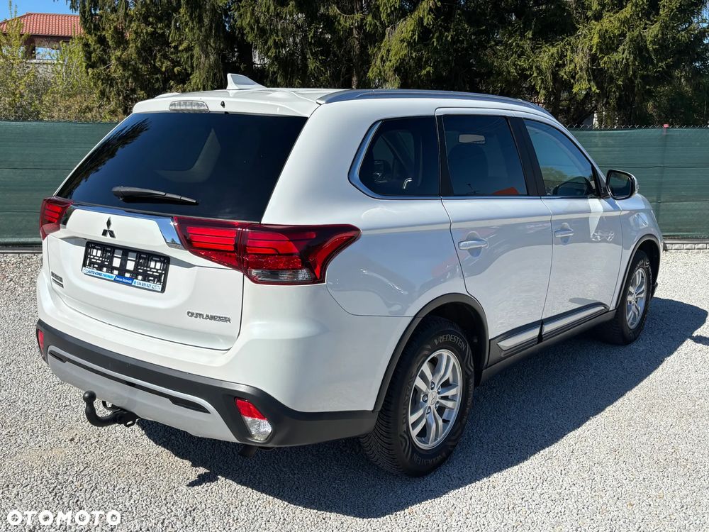 Mitsubishi Outlander 2.0 2WD Diamant - 5