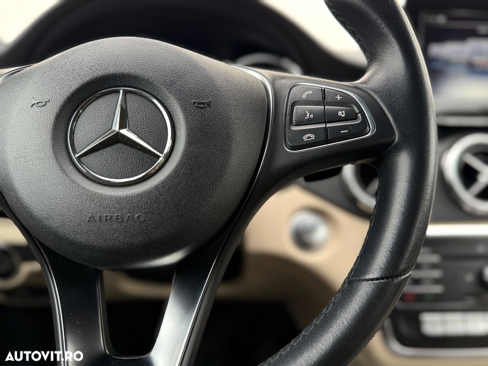 Mercedes-Benz GLA 180 7G-DCT - 8